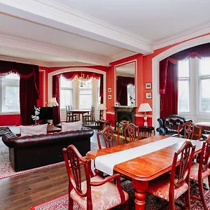 royal-mile-mansions-14.edinburghhotelsuk.org/