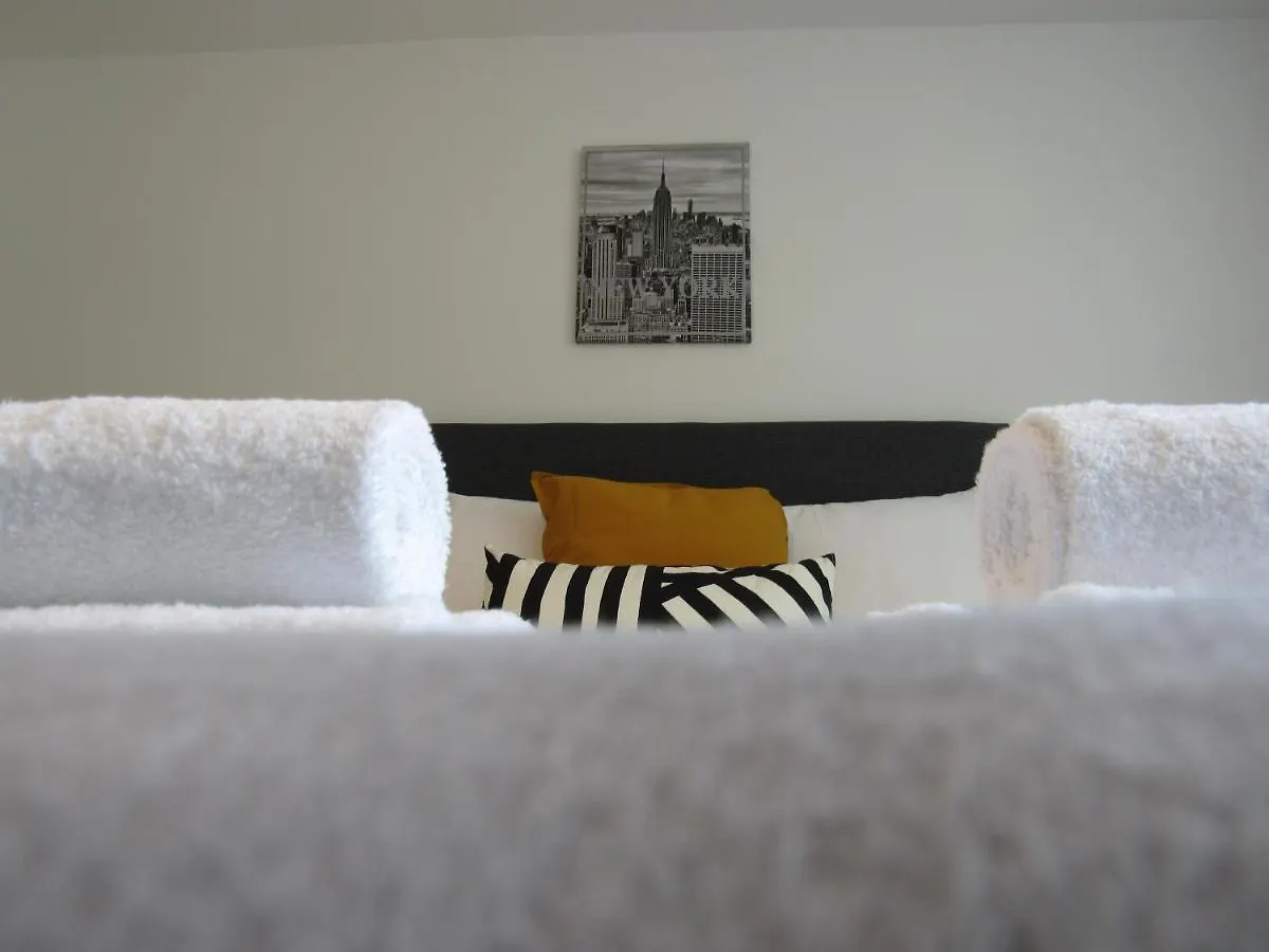 The Cambridge Suites - Tas Accommodations Casa de hóspedes